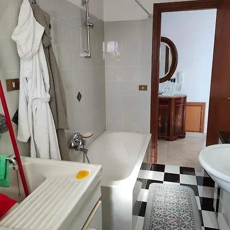 بيت ضيافة Calabria 3*