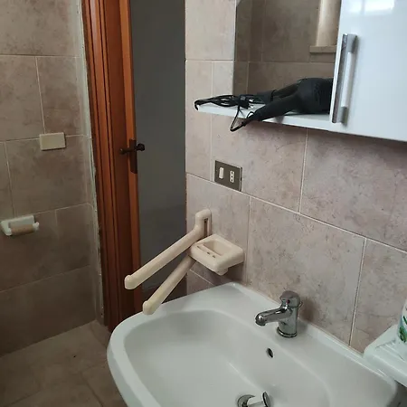 Calabria بيت ضيافة 3*